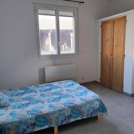 ארל Appartement Dans Partie De Mas En Camargue מראה חיצוני תמונה